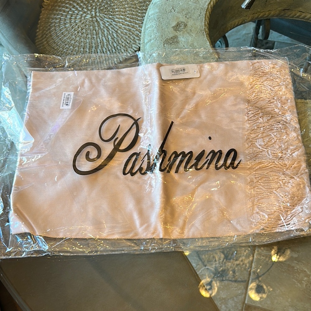 Brand New in Bag with Tag Elegant Cream Pashmina Scarf